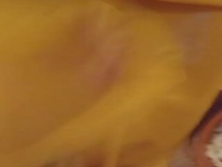 Keltainen kumia hauska: keltainen putki hd porno video- 3c