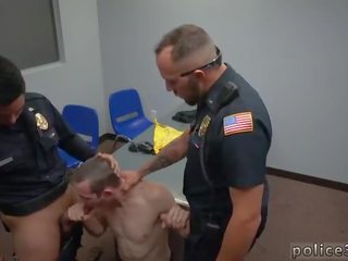 Fucked polisiýa officer vid geý first time